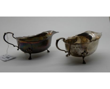 A pair of silver sauceboats, Birmingham 1937, 211gms Condition Report: Available upon request