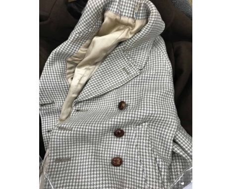 LOT OF CHILDRENS' AND OTHER VINTAGE CLOTHING