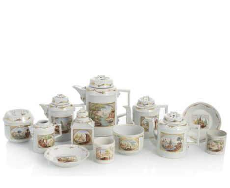 Konvolut aus einem Tee- und KaffeeserviceWallendorf, um 1795H. 6,5-21 cmZwei Teekannen, Kaffeekanne, Milchkanne, kleines Milc