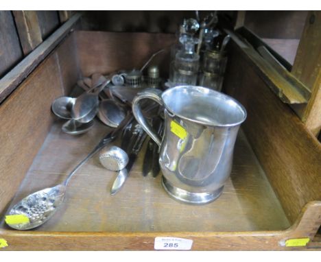 A small collection of silver plate