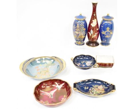 CARLTONWARE; a collection of eight decorative Carltonware items to include a Rouge Royale bowl with jewelled and enamelled fl