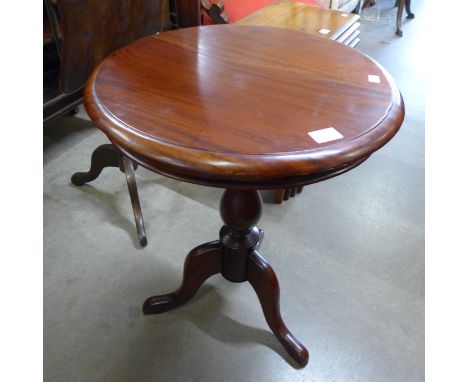 A Victorian style circular hardwood tripod wine table 