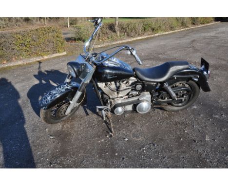 A 1998 HARLEY DAVIDSON FXDWG MOTORCYCLE with custom tank paintwork, first registered October 1998 under Number S858 CSC, regi