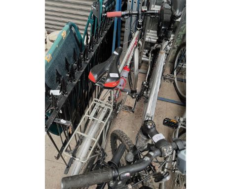 A Specialized Rock Hopper 