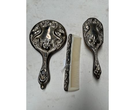 EPNS brush , comb and mirror 