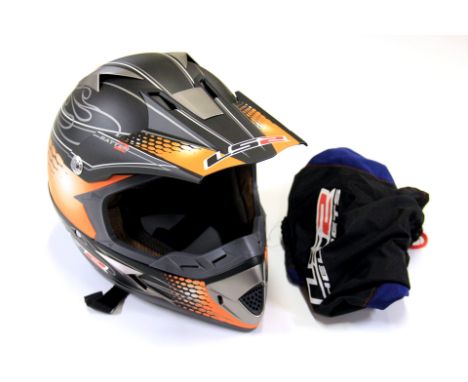 A LS2 motorcycle full face helmet size S. Please note this is a credit card reclaim item sold as seen and without reserve.