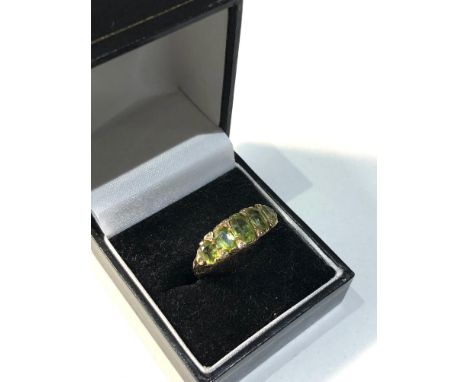 9ct gold peridot diamond ring 5.8g 