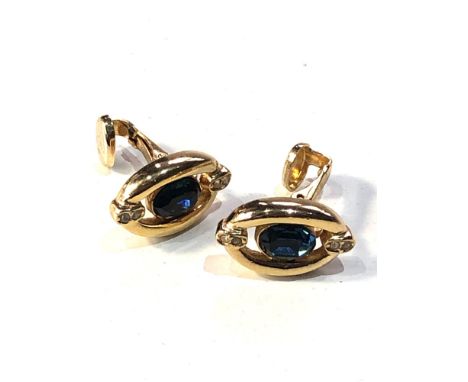 Christian Dior earrings in good condition 