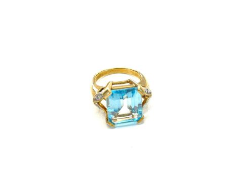 9ct gold diamond and gem stone ring 8.1g 