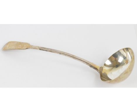 An Edward VII hallmarked silver fiddle pattern ladle, Goldsmiths & Silversmiths Co Ltd, London 1903, approx 9.5ozt.