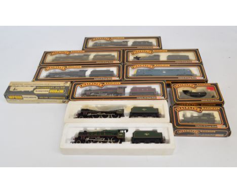 A quantity of mainly Mainline by Palitoy model trains including LMS 5690 steam engine and tender, British Railways 45536 engi