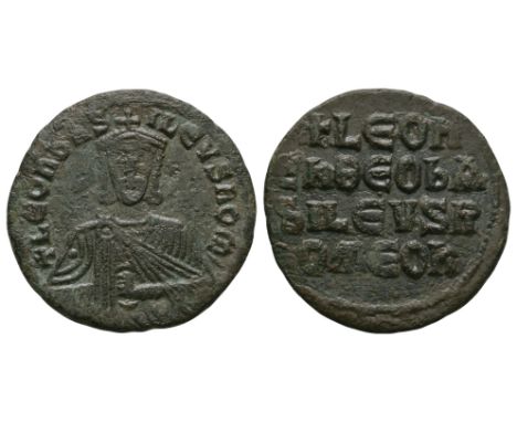 886-912 AD. Constantinople mint. Obv: +LEOn bASILEUS ROM legend with crowned bust of Leo facing, with short beard, wearing ch