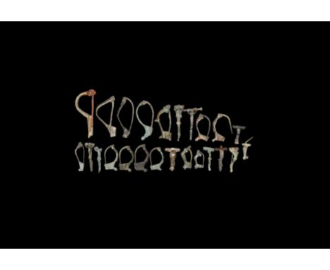 1st-3rd century AD. A mixed group of bronze bow brooches including knee, P-shaped and kräftige profilierte types.   245 grams