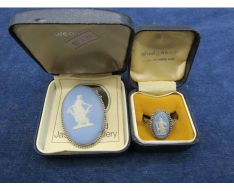 Wedgwood jasperware silver ring and a brooch