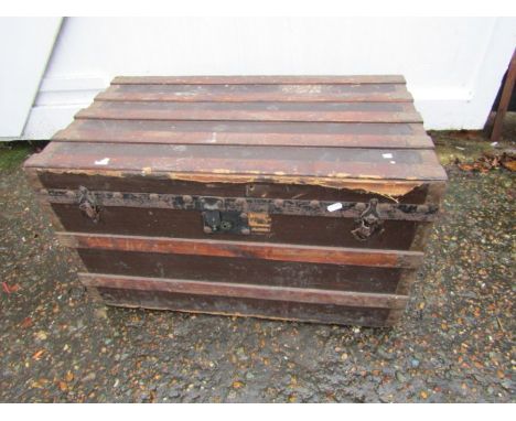 Vintage trunk H45cm W76cm D45cm approx
