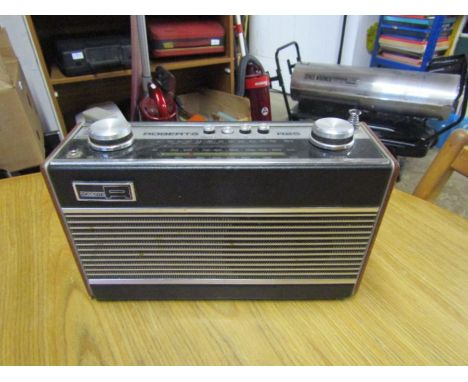 Roberts vintage radio. For display purposes