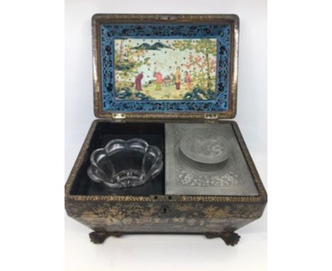 A late 18th early 19th century Chinese lacquer work export tea caddy with original fitted interior&nbsp;