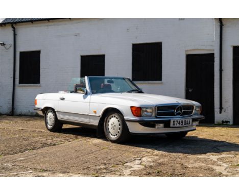 Smart Arctic White R107 300SL that will require some remedial work to return it to top form. Introduced in 1985, the 300SL wa