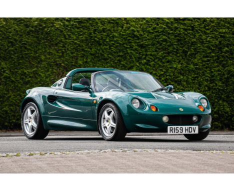 Pretty little first-generation Elise in Lotus Racing Green on offer from long-term ownership. Finished in Lotus Racing Green 