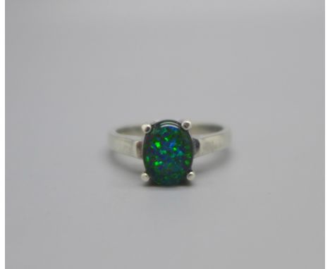 A 9ct white gold and doublet opal ring, 3.2g, N 