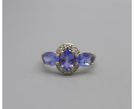 A 9ct gold and blue stone ring, 2.1g, O 