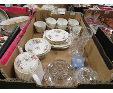 A TRAY OF GLASS AND CERAMICS TO INCLUDE A MINTON MARLOW TEA SET SOME A/F 