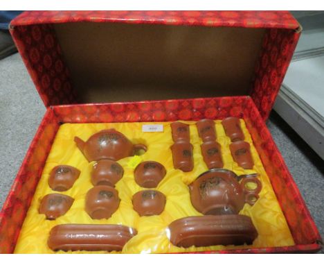 A BOXED ORIENTAL STYLE TEA SET 