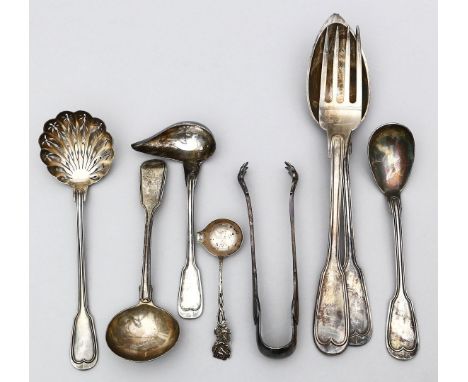 Kleine Kelle im Fadenmuster. 925/000 Sterlingsilber, 70 g. Mz. John, Henry &amp; Charles Lias, London, mit Jahresbuchstabe "r