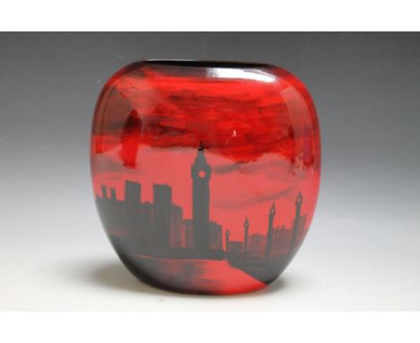 A PEGGY DAVIS LIMITED EDITION OF 100 RUBY FUSION VASE - BIG BEN, H 20 cm