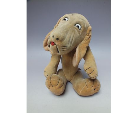 A 1930S NORAH WELLINGS 'BONES' COMICAL DOG, articulated velvet body, overall H 30 cm, together with a modern steiff bear keyr