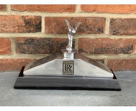 Modern Cast Aluminium Rolls Royce Radiator Top DisplayMake: Contact AuctioneerModel: Contact AuctioneerYear: 0Mileage: 0VIN: 