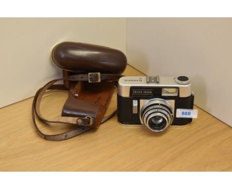 A Zeiss Ikon Colora camera