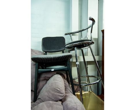A CHROME BREAKFAST BAR STOOL, A GILT TEA TROLLEY, A KITCHEN CHAIR AND AN AN OAK TABLE WITH DRAWER AND MAGAZINE RACK SIDES (4)
