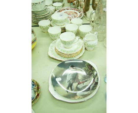 ROSLYN CHINA 'WHISPERING GRASS' PATTERN TEA SERVICE FOR SIX PERSONS, 21 PIECES, 'THE ROYAL COLLECTION' BOTANICAL PLAQUE AND A