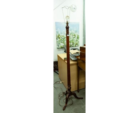 A REPRODUCTION GEORGIAN REVIVAL TRIPOD ELECTRIC LAMP STANDARD 