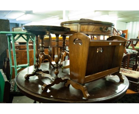 A MODERN REPRODUCTION MINIATURE 'DRUM' TABLE, WITH FRIEZE DRAWERS AND LEATHER INSET TOP, TOGETHER WITH A REPRODUCTION WALNUT 