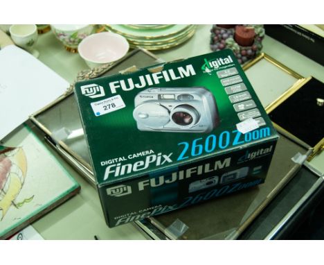FUJI FILM FINE PIX 26700 ZOOM DIGITAL CAMERA 