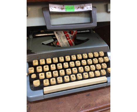 PORTABLE BROTHER TYPEWRITER