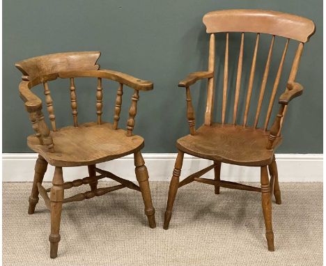 VINTAGE OAK SMOKER'S BOW ELBOW CHAIRProvenance: private collection Denbighshire