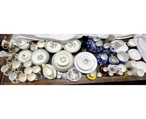 A Wedgwood Woodbury pattern part tea and dinner service together with a Roslyn china part tea set, blue and white part tea se