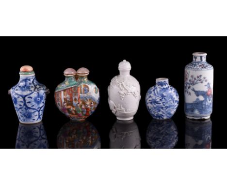 Five various Chinese porcelain snuff bottles, late Qing and Republican, comprising: a blue and white snuff bottle with 'bronz