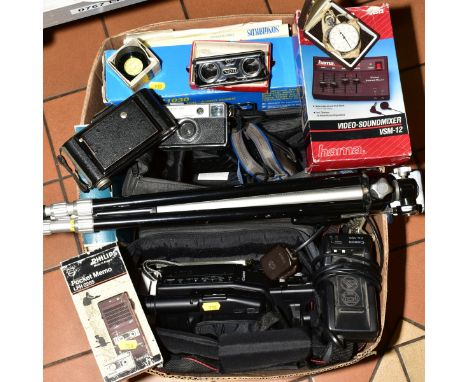 A BOX AND LOOSE VIDEO AND PHOTOGRAPHIC EQUIPMENT etc to include a Canon E200 8mm video camcorder with batteries and charger, 