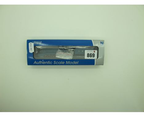 A Dapol 'N' Gauge Ref No. 25-008-012 Class A4 Steam Locomotive 4-6-2 "Sea Gull", L.N.E.R garter blue, R/No. 4487, good boxed 