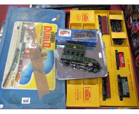 A Hornby Dublo "OO" Gauge/4mm Three Rail Ref  ED 917 Tank Goods Set, comprising 2-6-4 Tank Locomotive BR black R/No. 80054 an