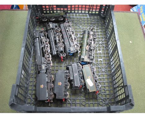 Four 'OO'Gauge/4mm Steam Tender Locomotives, unboxed, playworn, a Hornby 4-6-0 "Arsenal" BR green R/No 61648. A Bachmann 4-6-