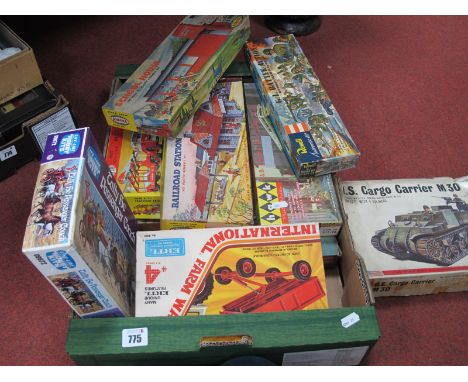 Televe Boxed Plastic Model Kits by Aurora, Life Like, Revell, ERTL and Other, to include Aurora Railroad Station, Hawk San Fr