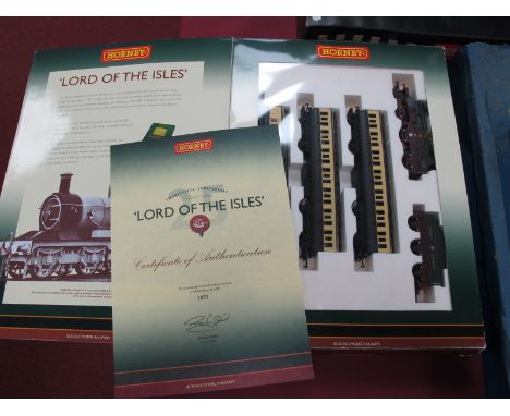 Hornby "OO" Gauge R2560 Lord of The Isles Train Pack, comprising of GWR Dean Single 4-2-2 locomotive, R/No 3046, tender, thre