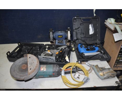 A MAKITA 9049 240V 9IN ANGLE GRINDER, a Titan trim saw in box, a Draper electric Stapler/Nailer, a Power Craft Bench Grinder 