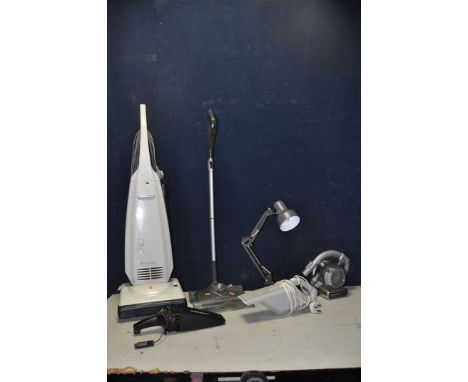 A COLLECTION OF VACUUMS to include a Panasonic MCE450 upright vacuum, Black and Decker PD1820L dust buster flexi vacuum (no c