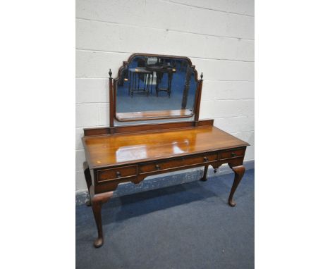 A 20TH CENTURY GEORGIAN STYLE WALNUT DRESSING TABLE, with a single swing mirror, three frieze drawers, on cabriole legs and p